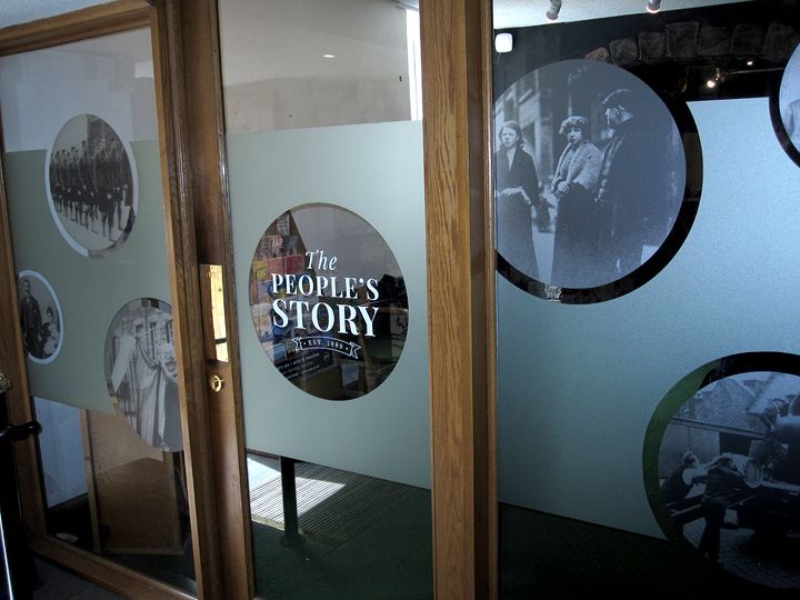 PeoplesStory_foyer_2_16K