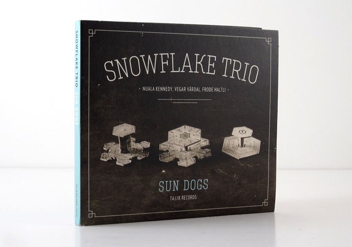 Snowflaketrio_CDsleeve_1_16K