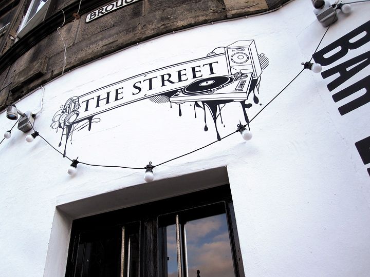 thestreet_signage_3_16k