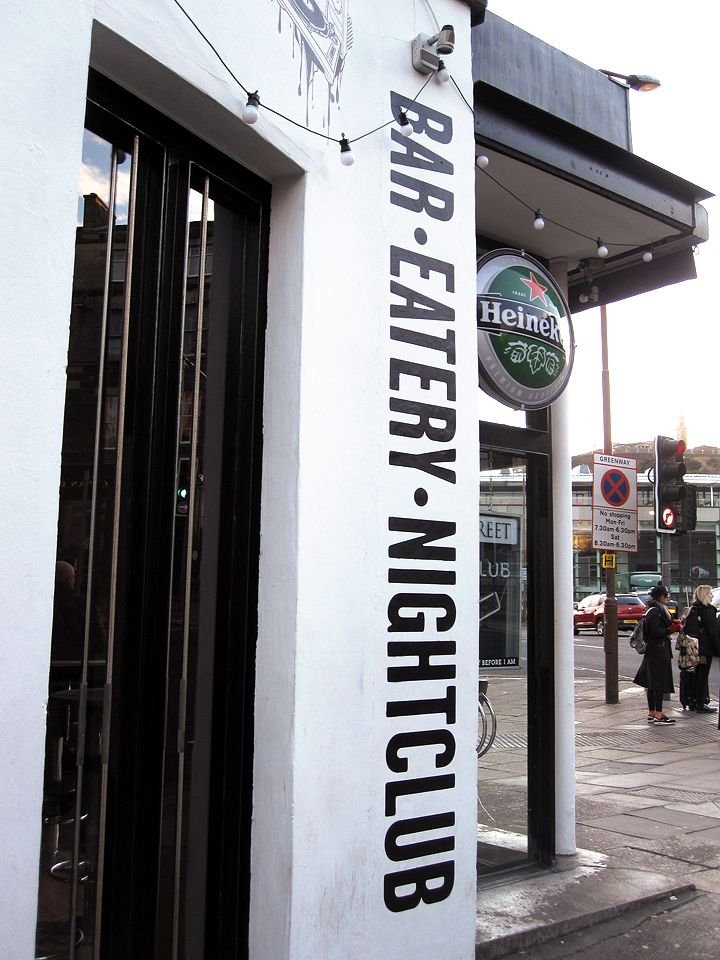 thestreet_signage_4_16k