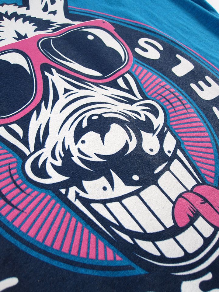 KickAss_blue_Tshirt_photo_16K