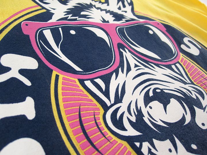 KickAss_yelo_Tshirt_photo_16K