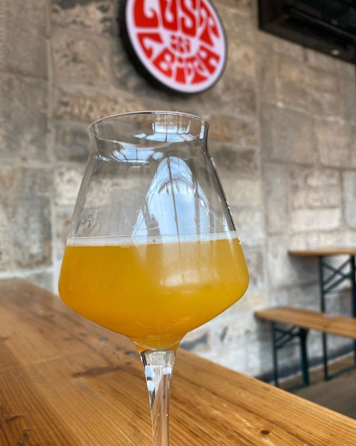 Lost-In-Leith-glass-16K